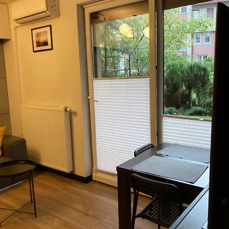 G76 Free Parking كراكوفيا