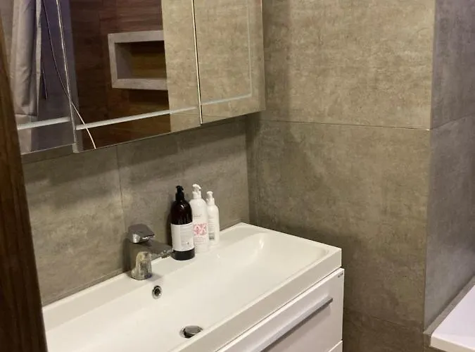 G76 Free Parking كراكوفيا