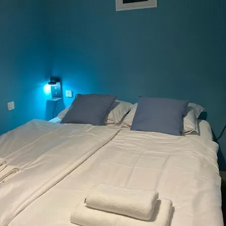 G76 Free Parking Apartmán *