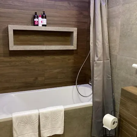 G76 Free Parking * Krasków